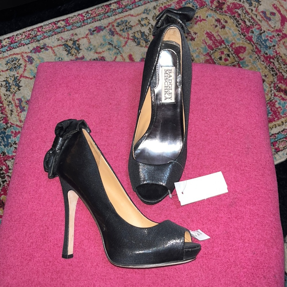 Badgley Mischa Black Heels with Bow 6.5